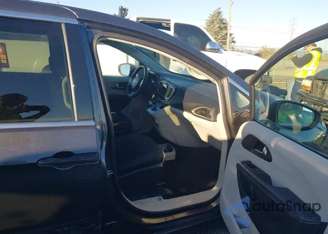 2020 Chrysler Voyager L from USA, damaged, VIN 2C4RC1AG5LR121388